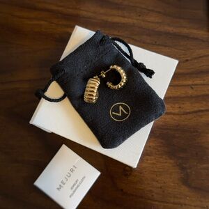 Mejuri Charlotte Gold Hoops Earrings